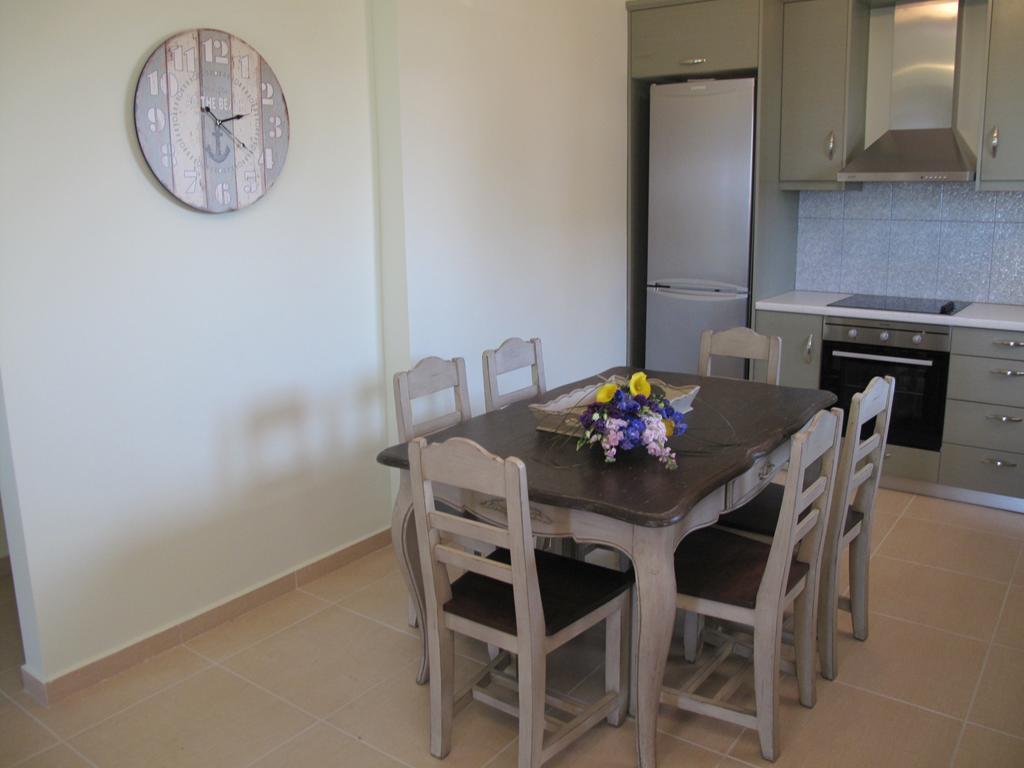 Exanthia Villas Pokoj fotografie