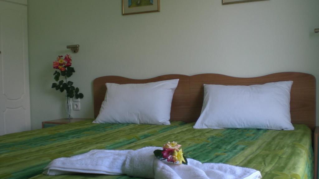 Exanthia Villas Pokoj fotografie